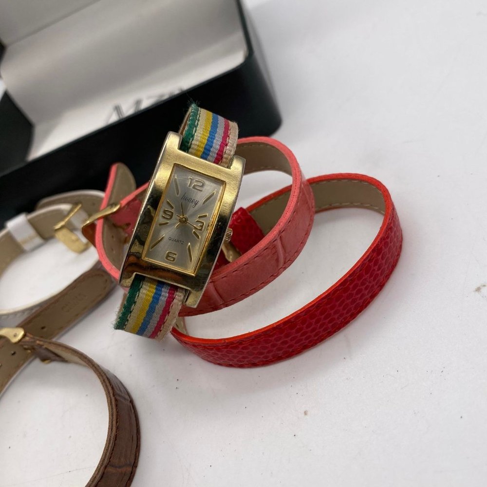 EUC M.Z. Berger Women's Wristwatch with 6 Changeable Bands